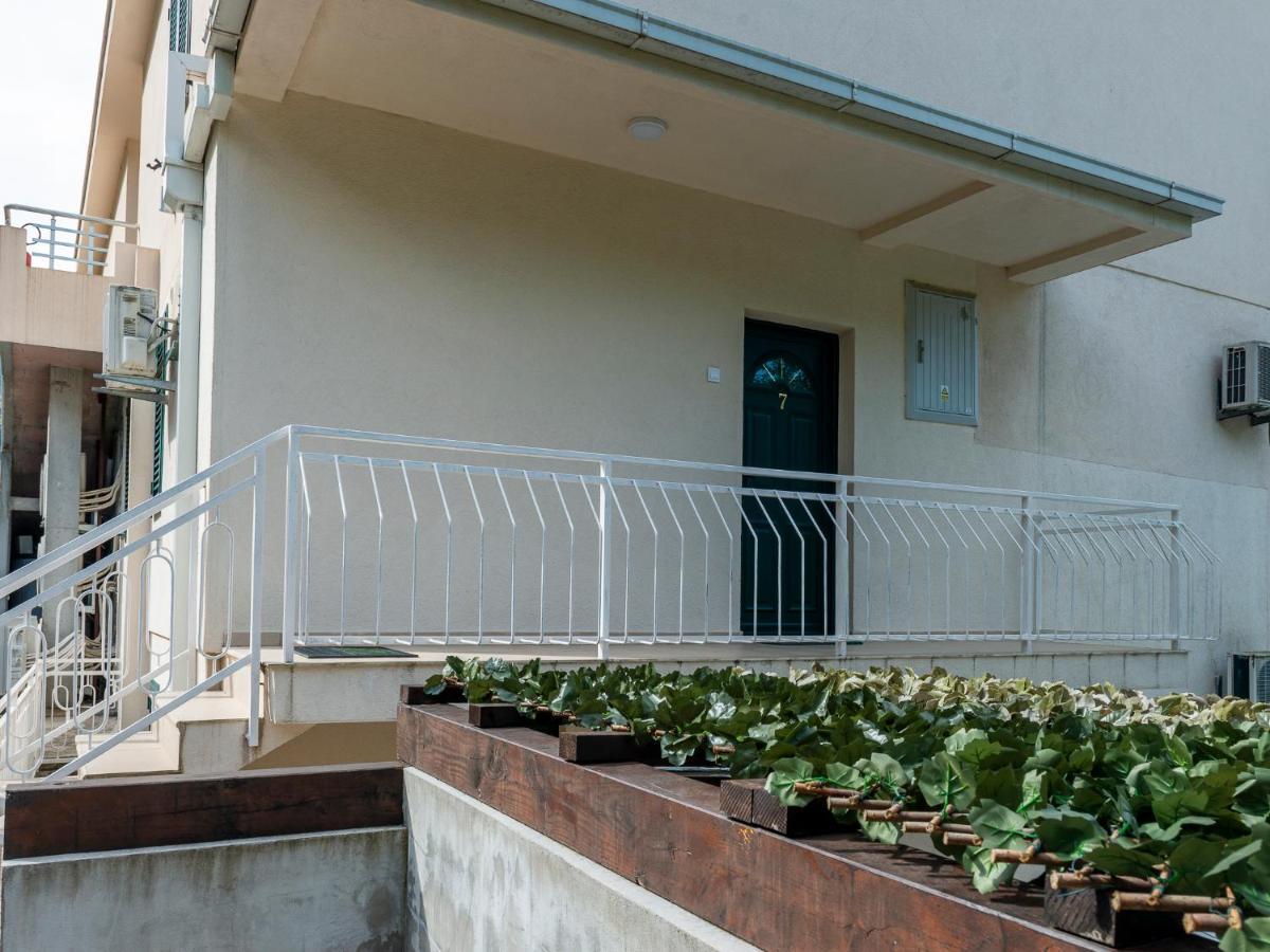Square Point Apartments Котор Екстериор снимка