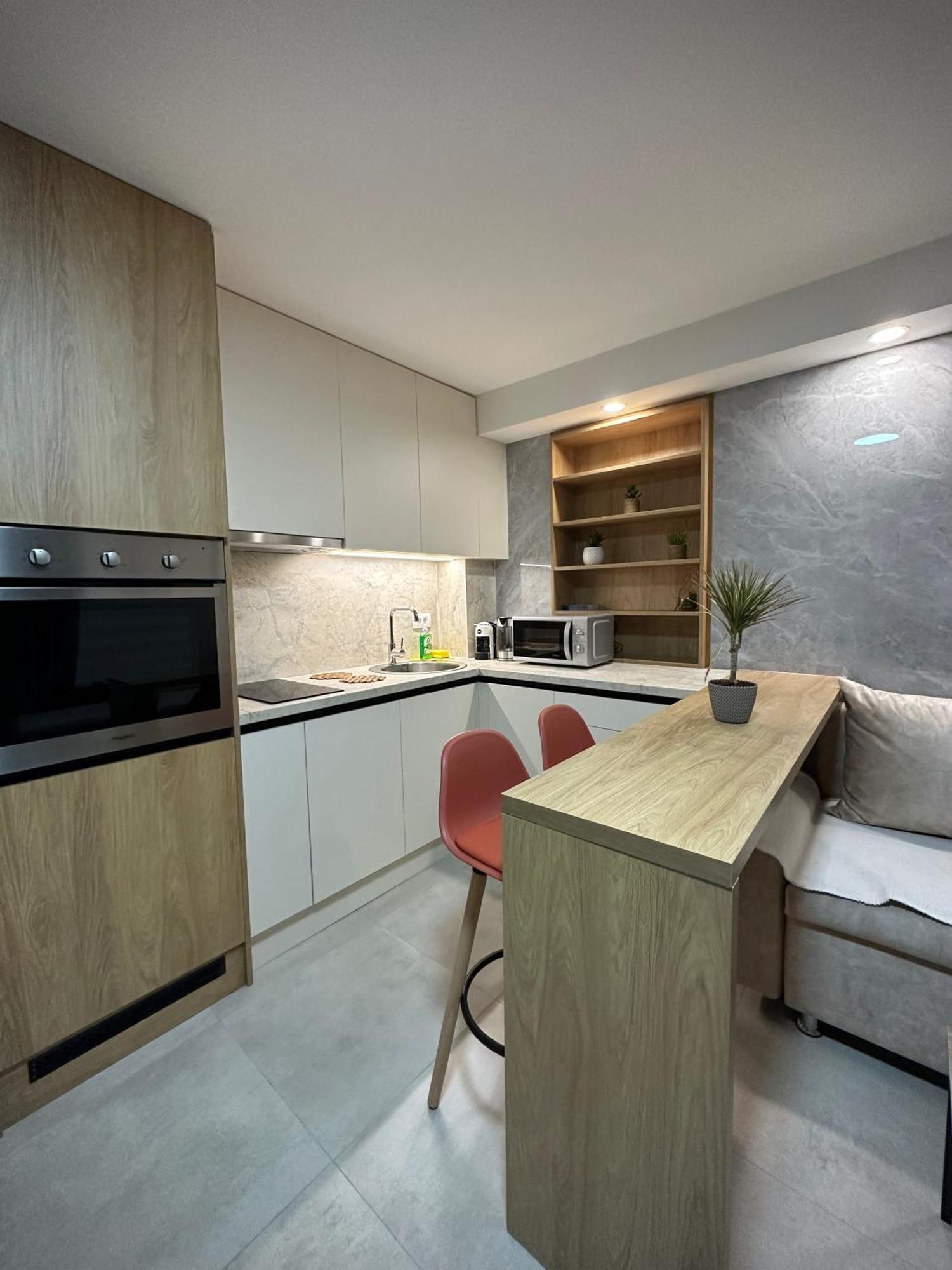 Square Point Apartments Котор Екстериор снимка