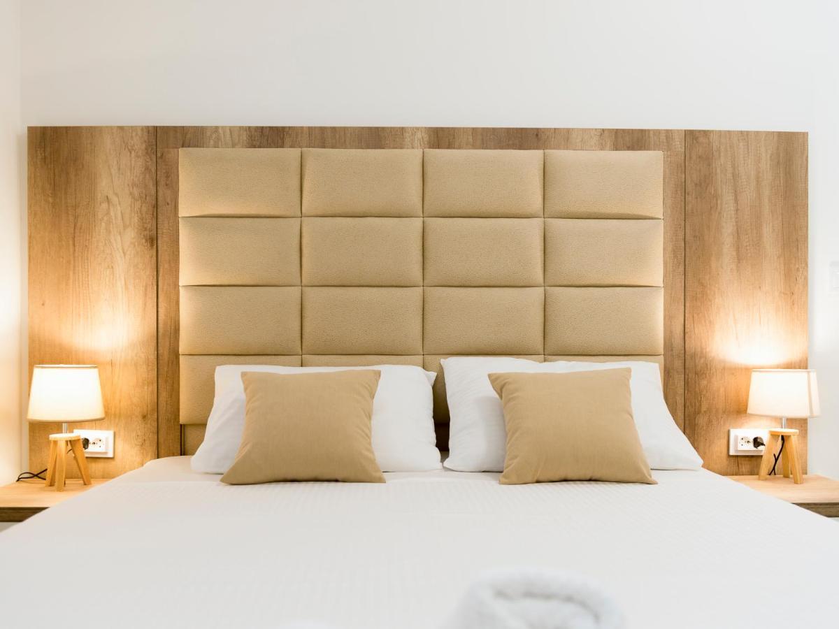 Square Point Apartments Котор Екстериор снимка