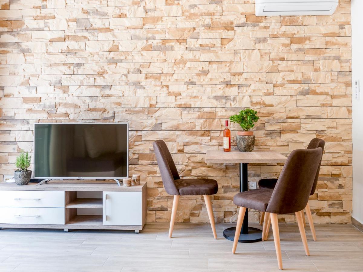 Square Point Apartments Котор Екстериор снимка