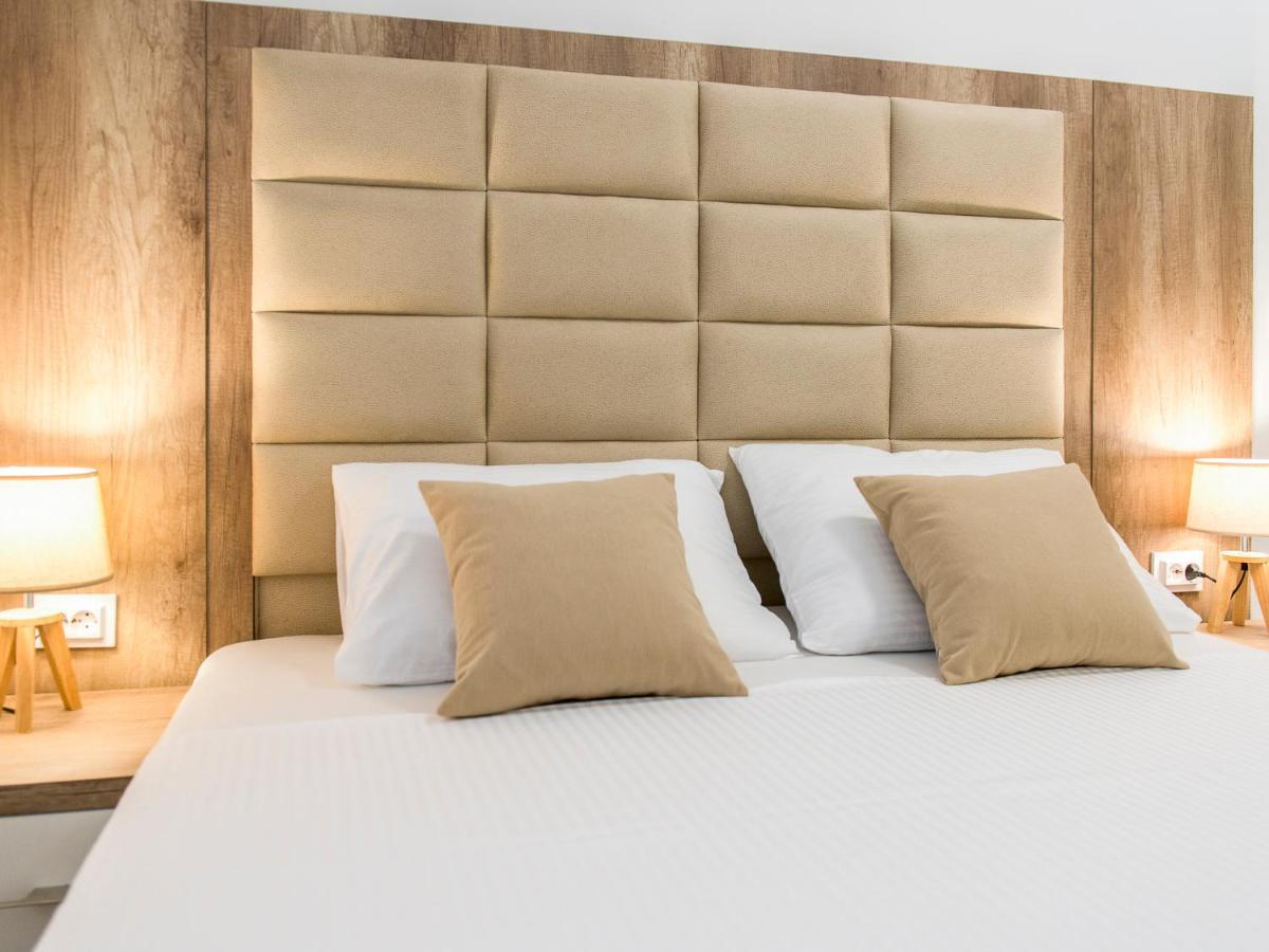 Square Point Apartments Котор Екстериор снимка